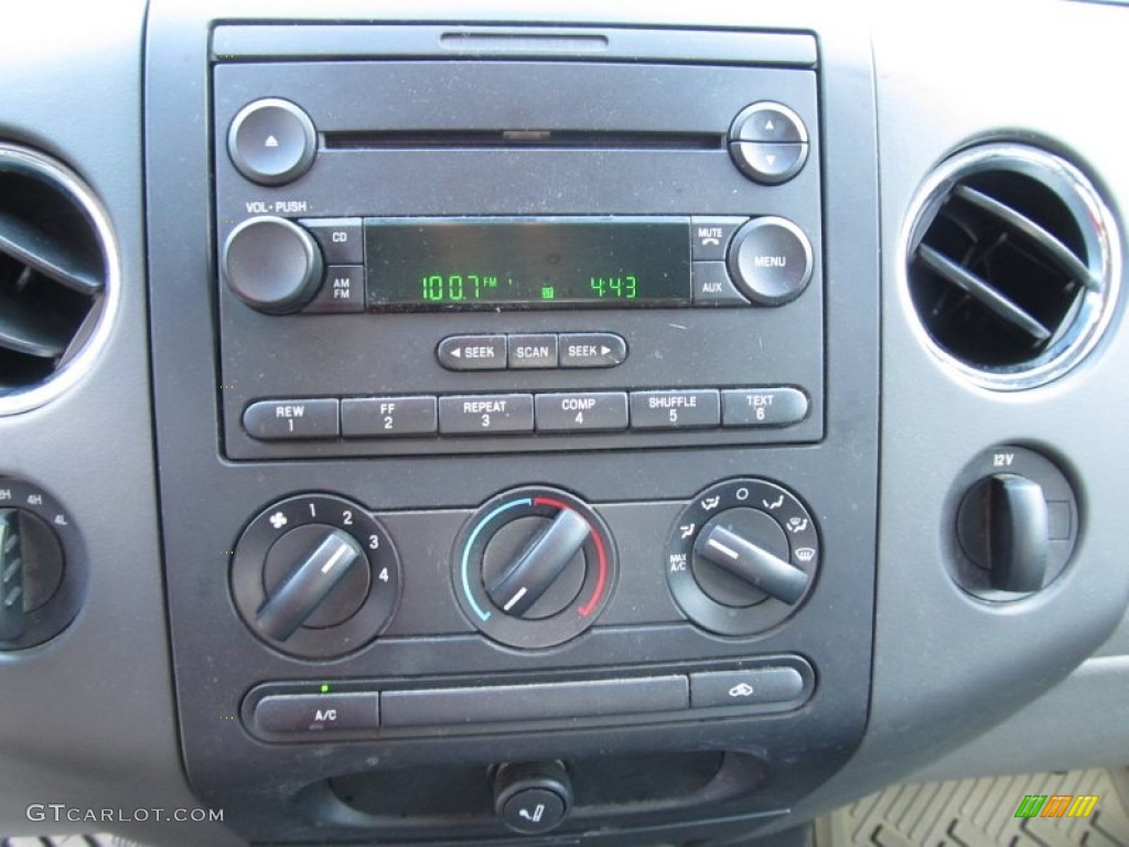 2004 Ford F150 XLT SuperCrew 4x4 Audio System Photos
