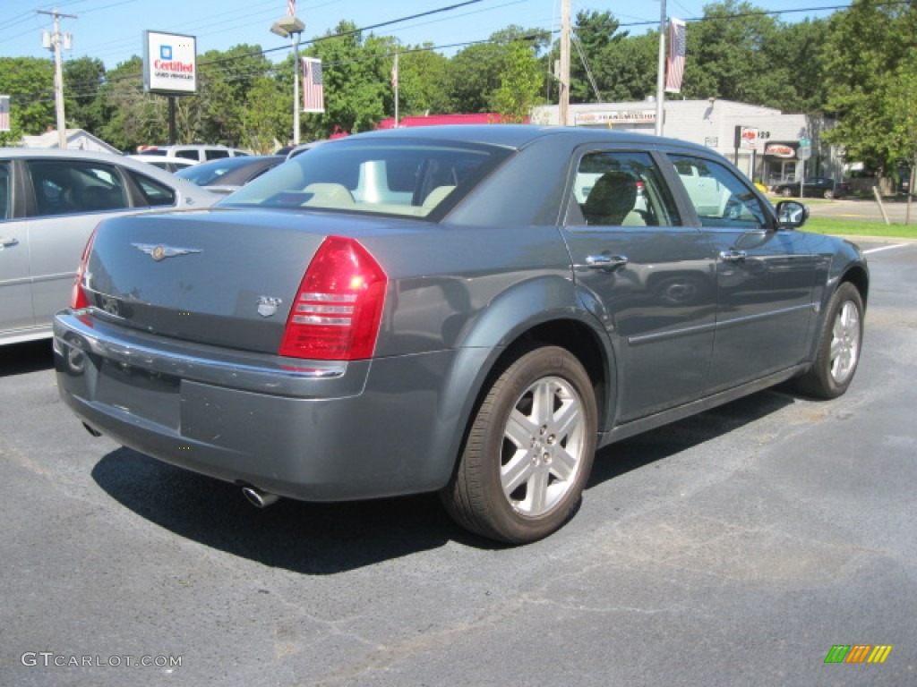 Satin Jade Pearlcoat 2006 Chrysler 300 C HEMI AWD Exterior Photo #52940988