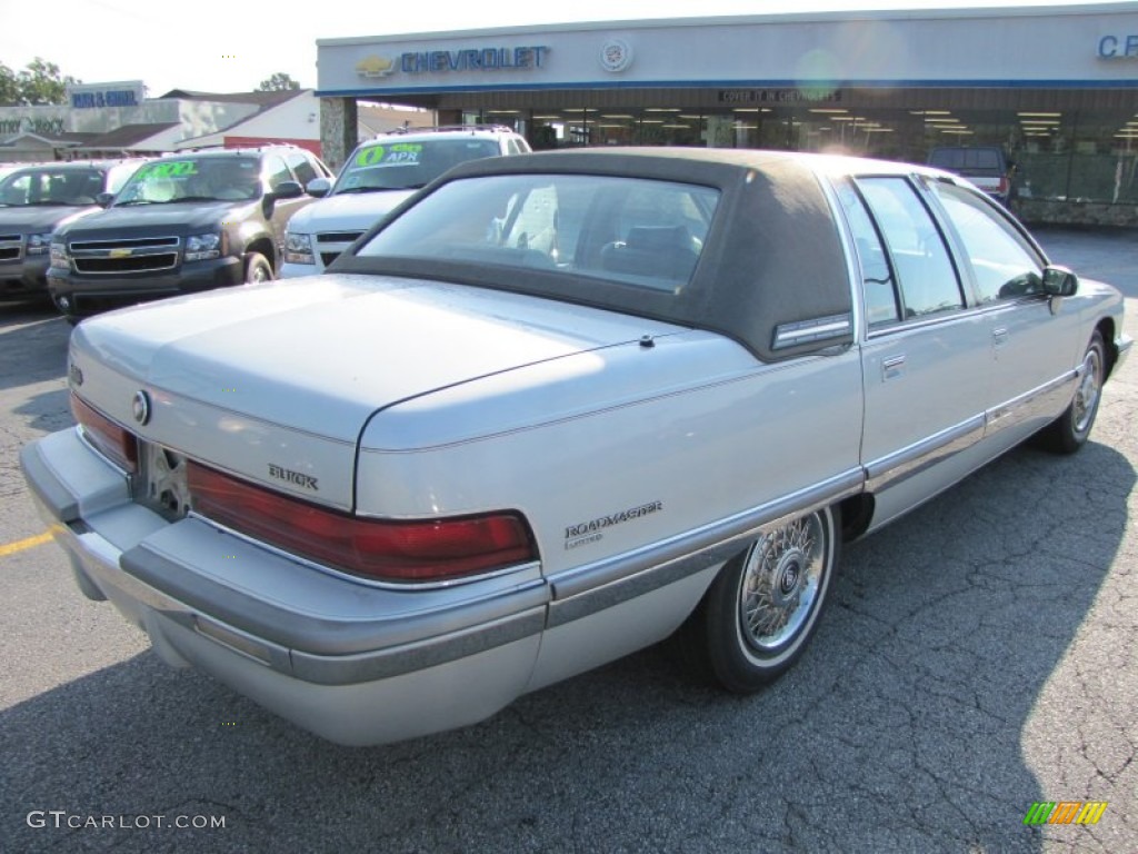 1992 Roadmaster Limited - Silver Metallic / Gray photo #5