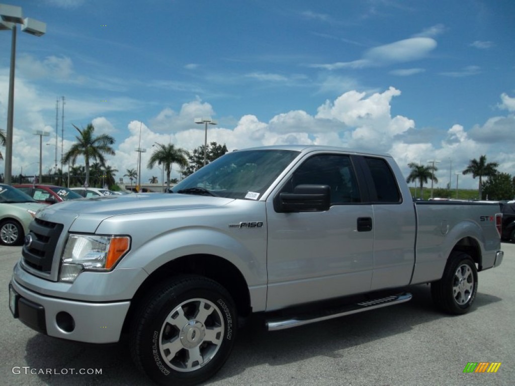 2010 F150 STX SuperCab - Ingot Silver Metallic / Medium Stone photo #13