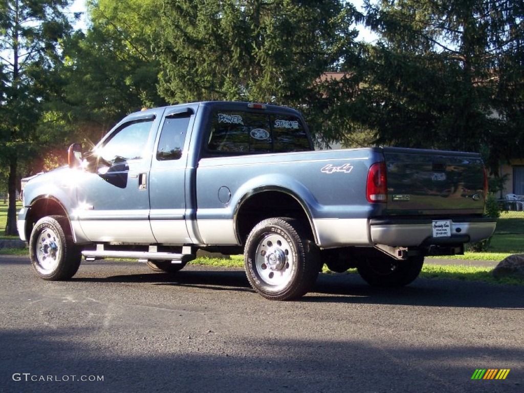 2005 F250 Super Duty XLT SuperCab 4x4 - Medium Wedgewood Blue Metallic / Medium Flint photo #6