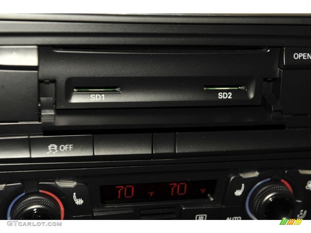 2012 Audi A5 2.0T quattro Coupe Controls Photo #52946700