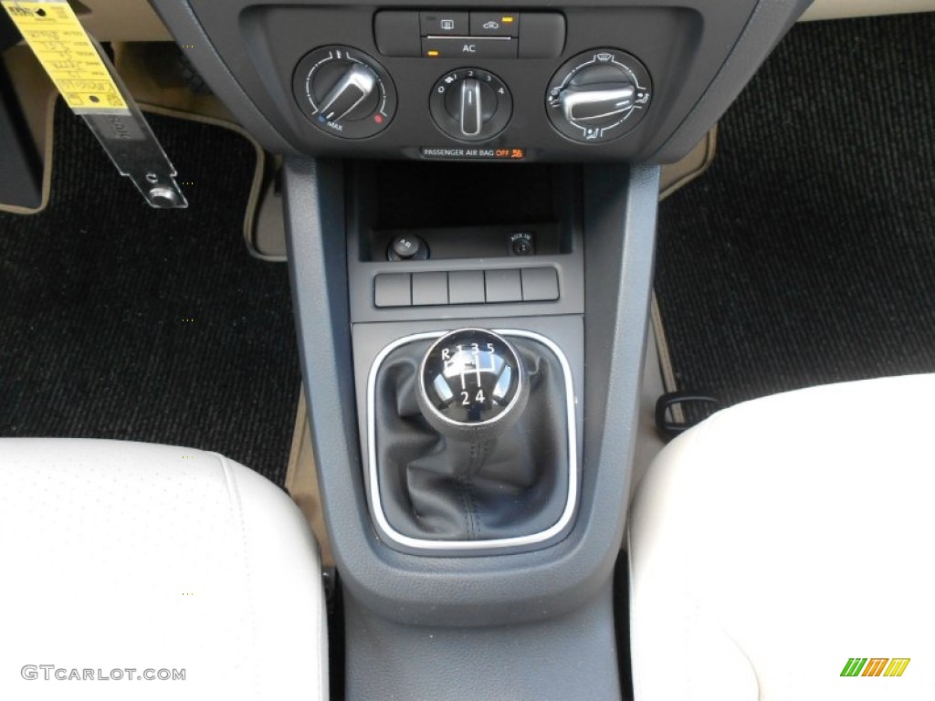 2012 Volkswagen Jetta SE Sedan 5 Speed Manual Transmission Photo #52949937