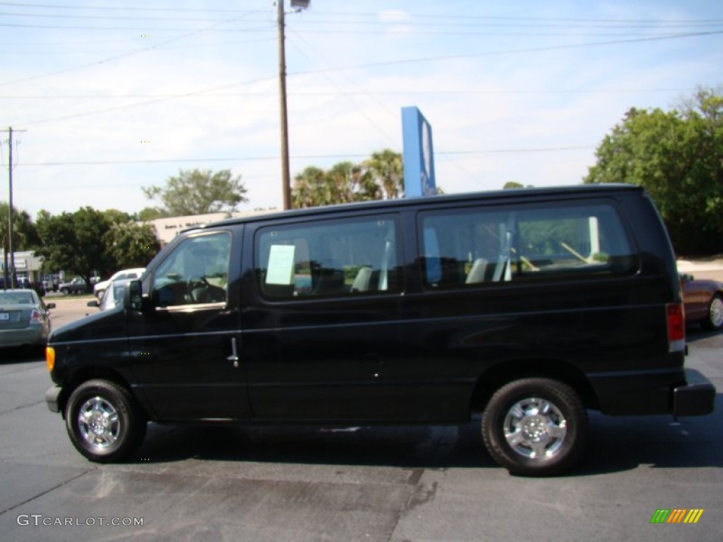 2003 E Series Van E150 Passenger - Black / Medium Flint photo #5