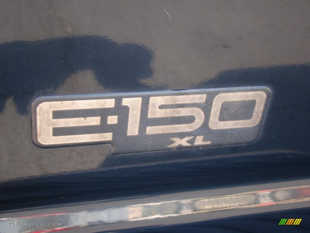 2003 E Series Van E150 Passenger - Black / Medium Flint photo #31