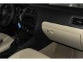 Black - Jetta SE Sedan Photo No. 26
