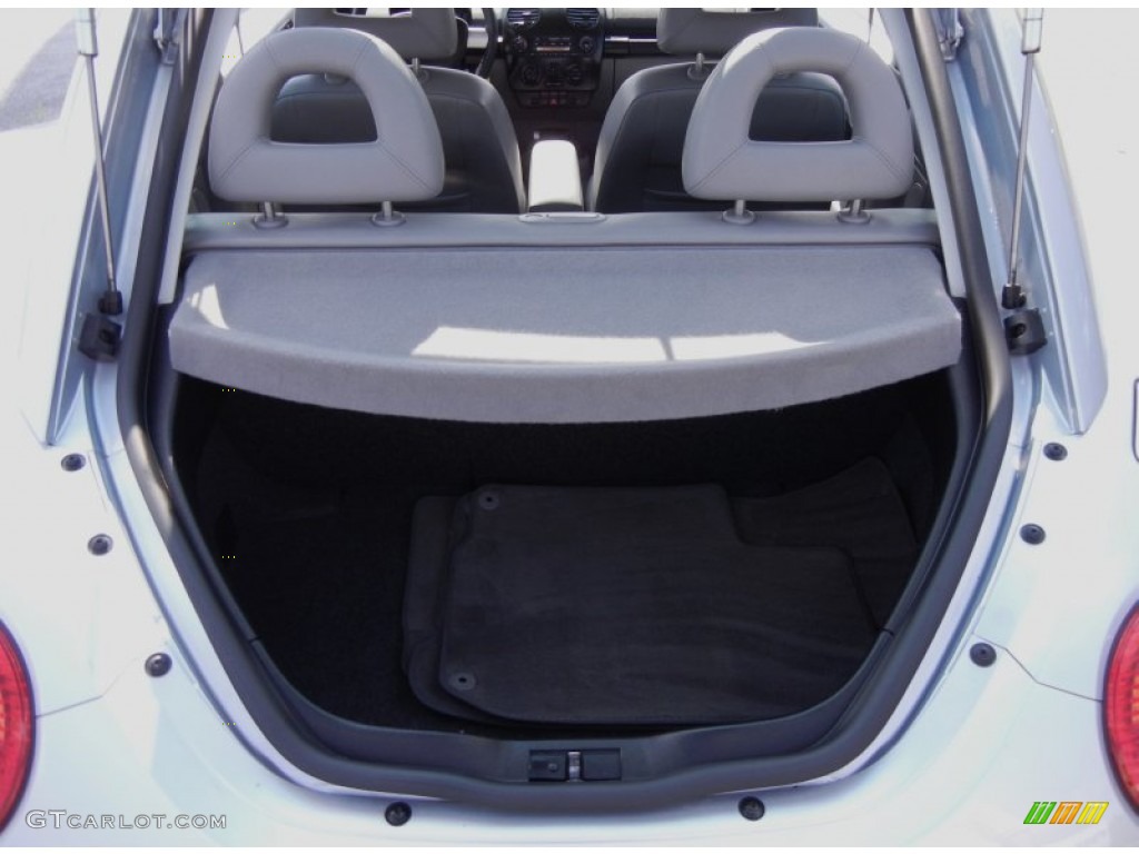 2002 Volkswagen New Beetle GLS Coupe Trunk Photo #52955106