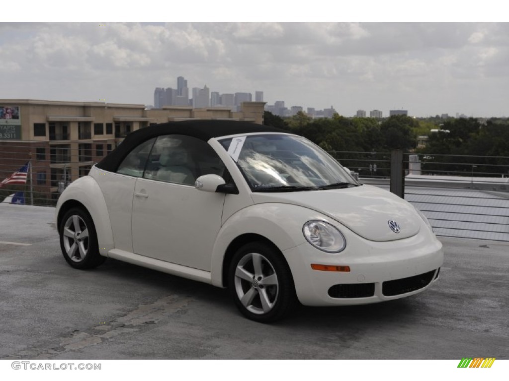 Campanella White 2007 Volkswagen New Beetle Triple White Convertible Exterior Photo #52955601
