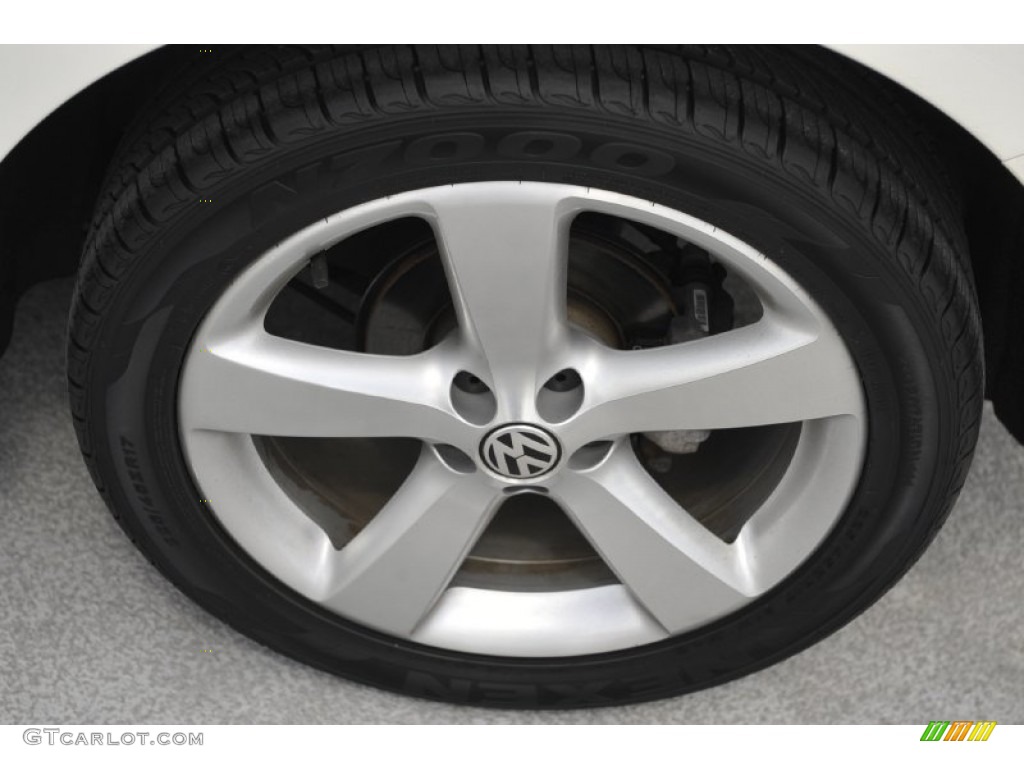 2007 Volkswagen New Beetle Triple White Convertible Wheel Photo #52955657