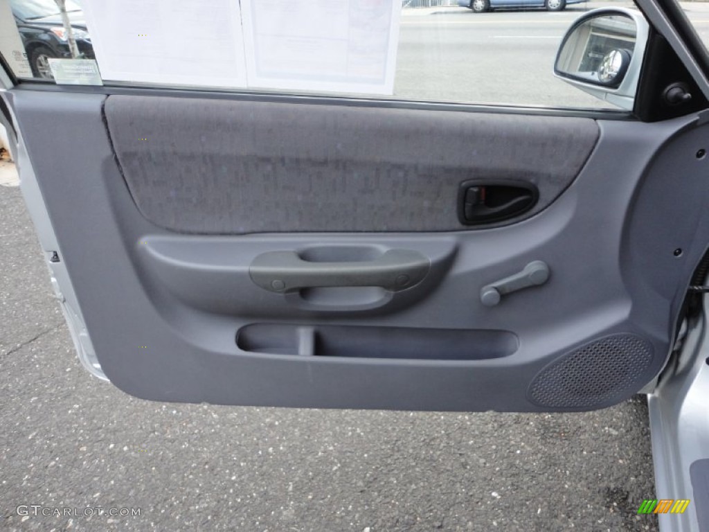 2003 Hyundai Accent GL Coupe Gray Door Panel Photo #52955979