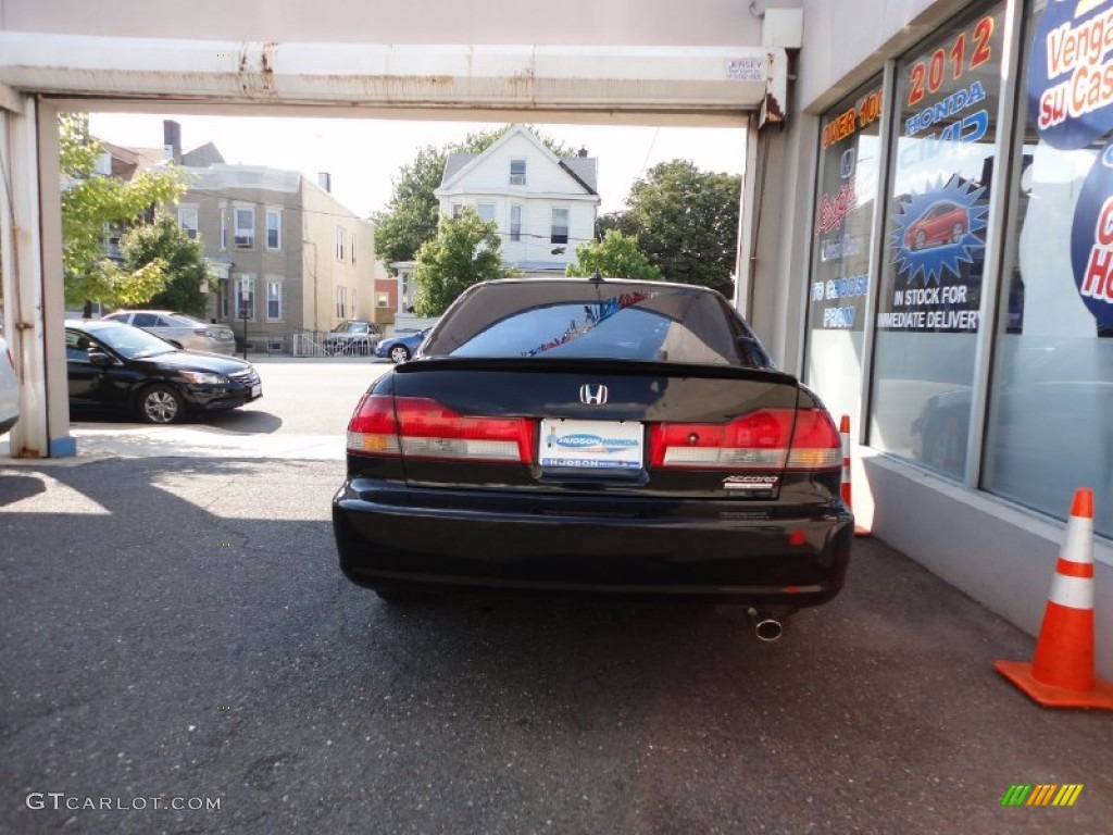 2002 Accord SE Sedan - Nighthawk Black Pearl / Quartz Gray photo #5