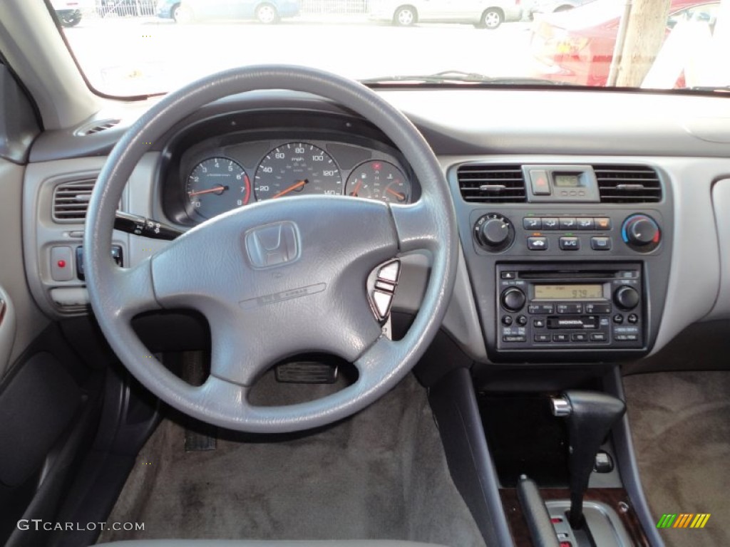 2002 Accord SE Sedan - Nighthawk Black Pearl / Quartz Gray photo #10