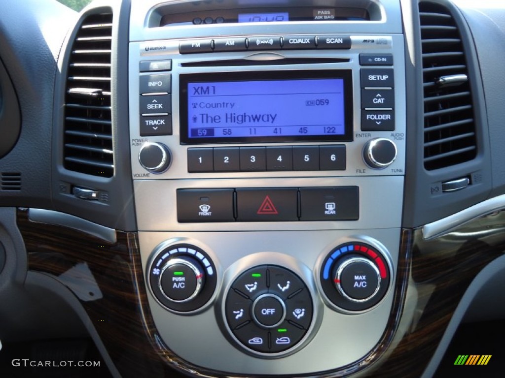 2011 Hyundai Santa Fe GLS Audio System Photo #52958733
