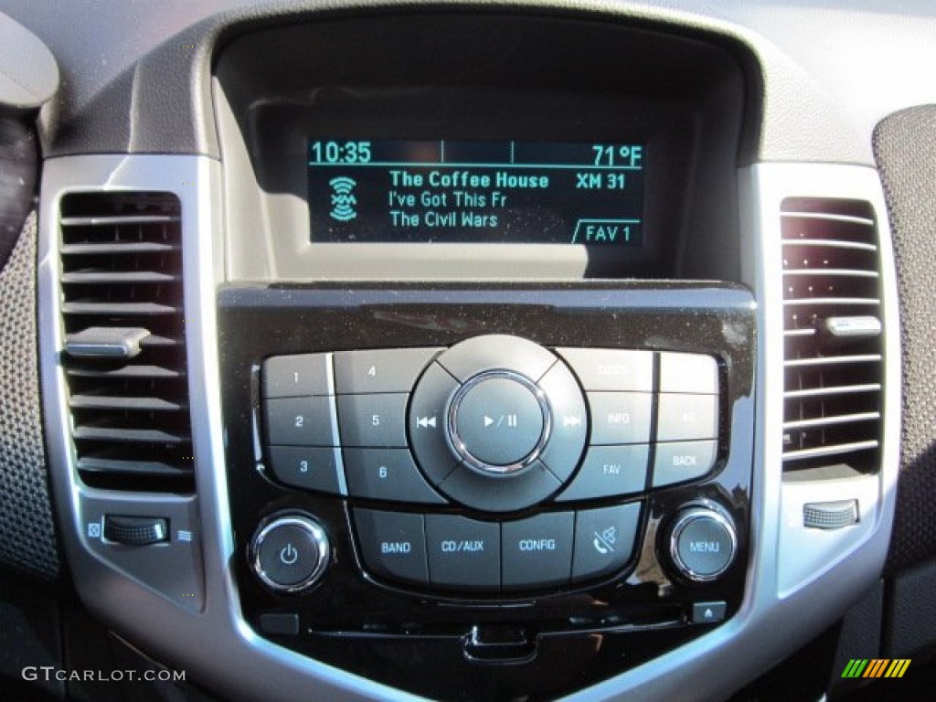 2012 Chevrolet Cruze LT/RS Controls Photo #52961724