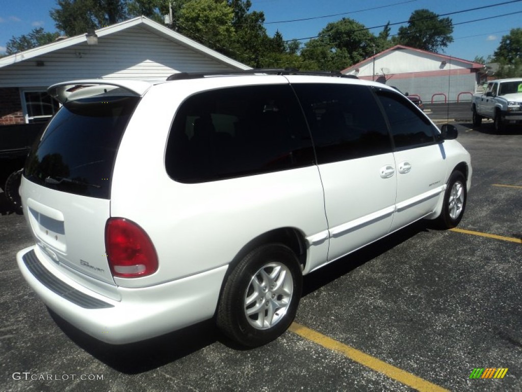 Bright White 1999 Dodge Grand Caravan SE Exterior Photo #52962936