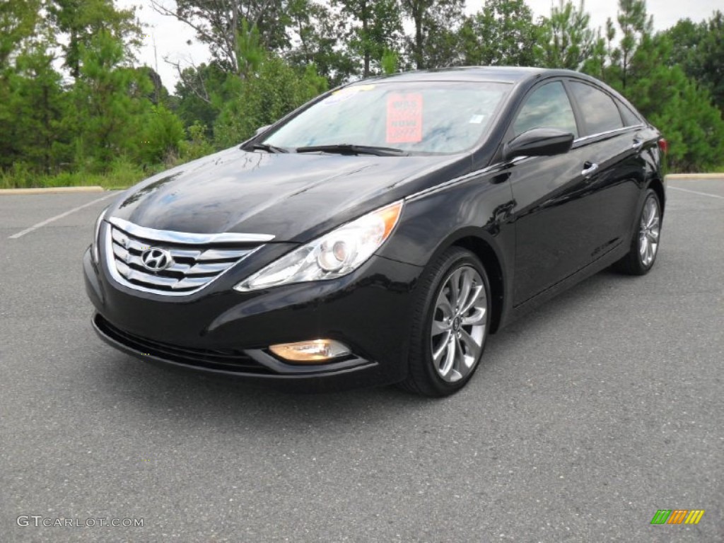 2011 Sonata SE - Midnight Black / Black photo #1