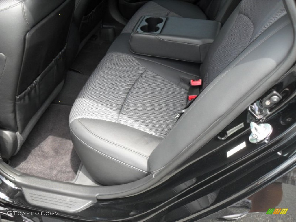2011 Sonata SE - Midnight Black / Black photo #15