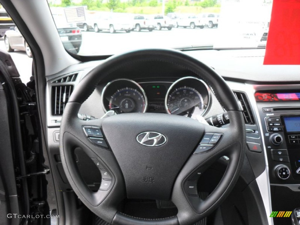 2011 Sonata SE - Midnight Black / Black photo #16