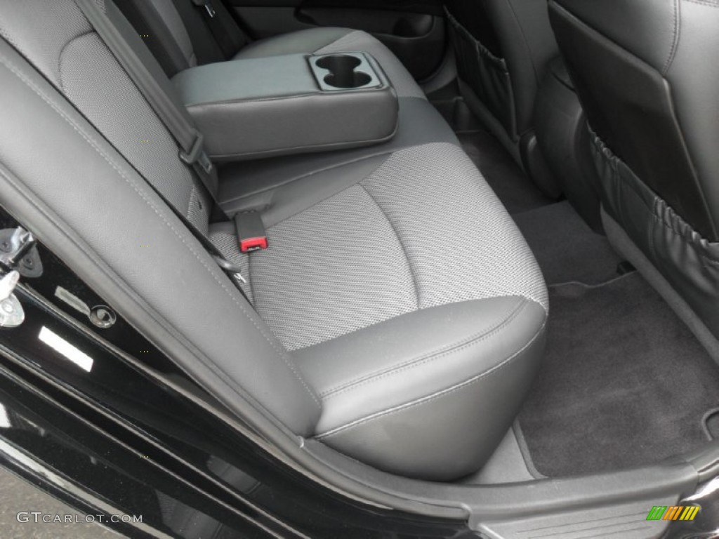 2011 Sonata SE - Midnight Black / Black photo #19