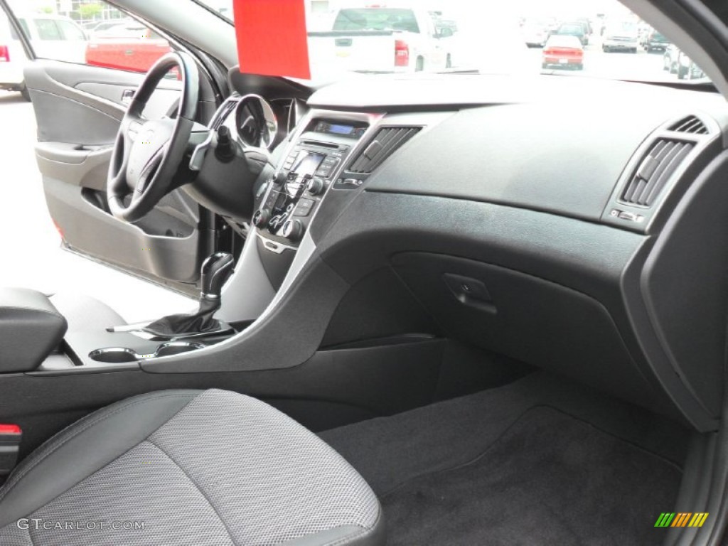 2011 Sonata SE - Midnight Black / Black photo #21
