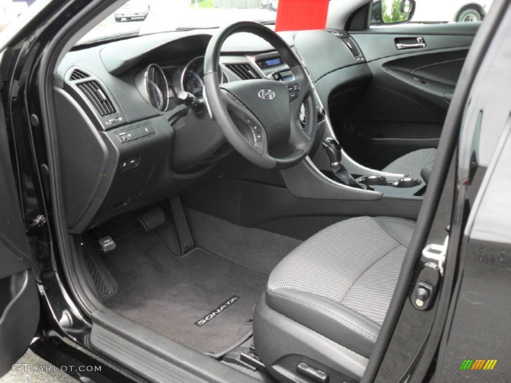 2011 Sonata SE - Midnight Black / Black photo #25