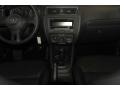 Black - Jetta SE Sedan Photo No. 21