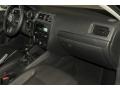 Black - Jetta SE Sedan Photo No. 24