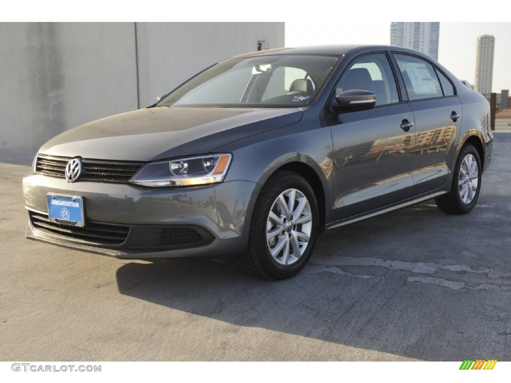 2012 Jetta SE Sedan - Platinum Gray Metallic / Titan Black photo #3