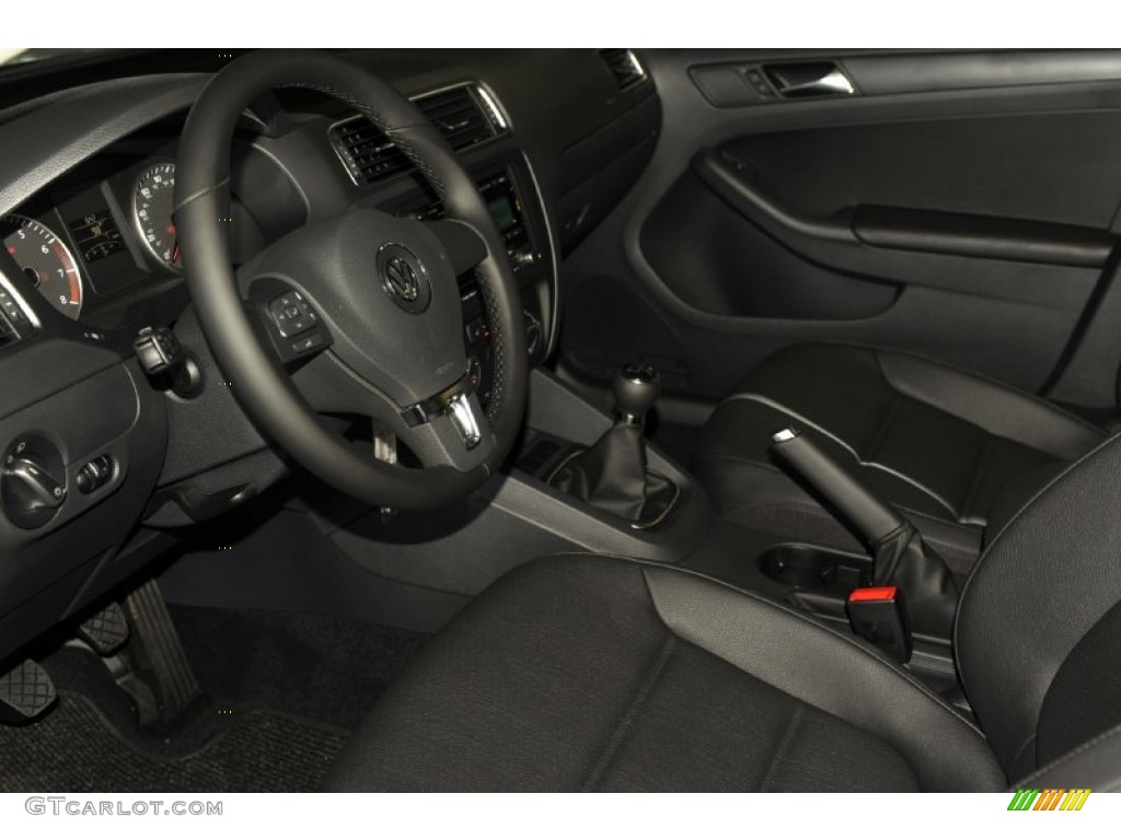 2012 Jetta SE Sedan - Platinum Gray Metallic / Titan Black photo #9