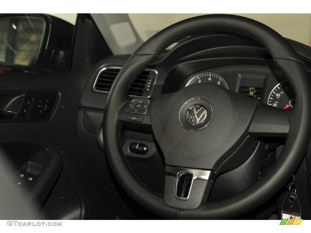 2012 Jetta SE Sedan - Platinum Gray Metallic / Titan Black photo #24