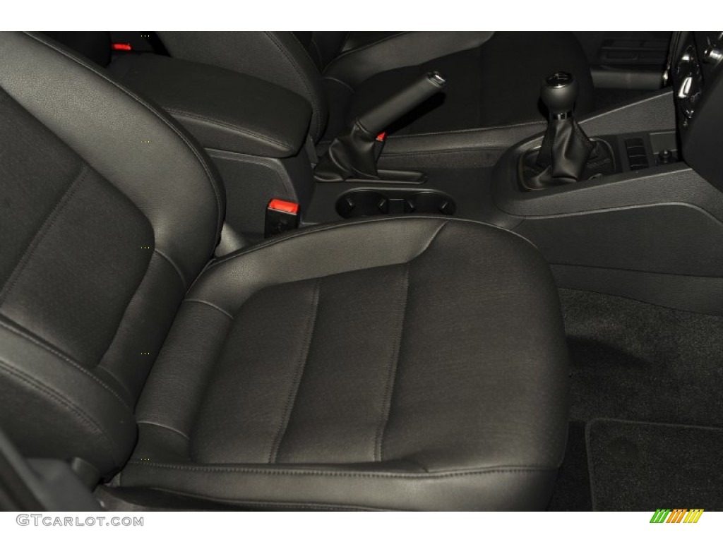 2012 Jetta SE Sedan - Platinum Gray Metallic / Titan Black photo #27