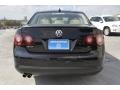 Black - Jetta SE Sedan Photo No. 4