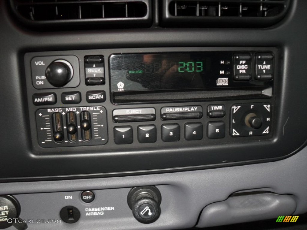 2000 Dodge Dakota Sport Extended Cab 4x4 Audio System Photos