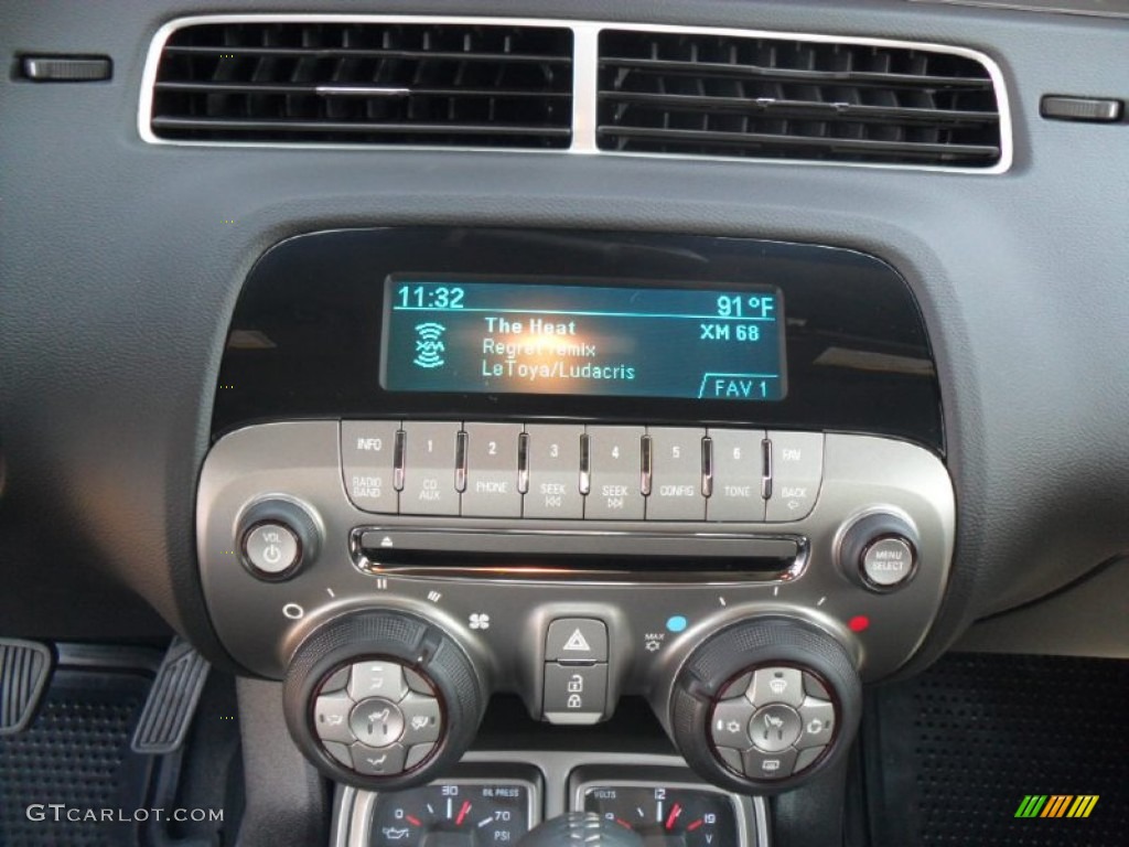 2011 Chevrolet Camaro SS Coupe Controls Photo #52966947
