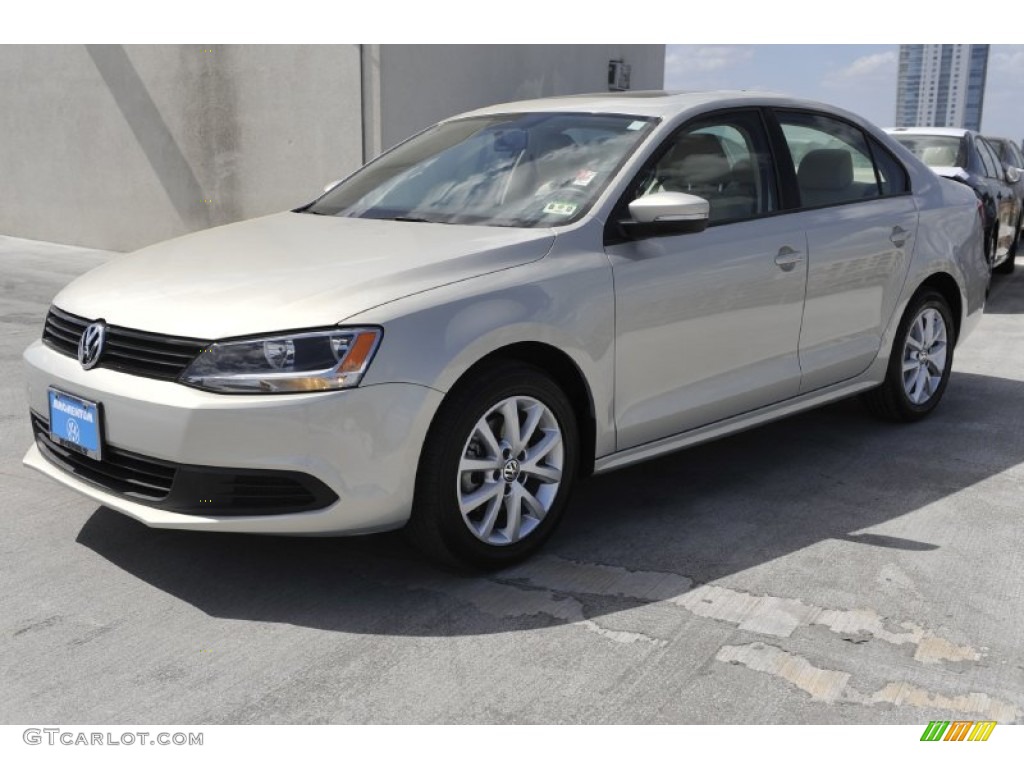 2011 Jetta SE Sedan - Reflex Silver Metallic / Titan Black photo #3