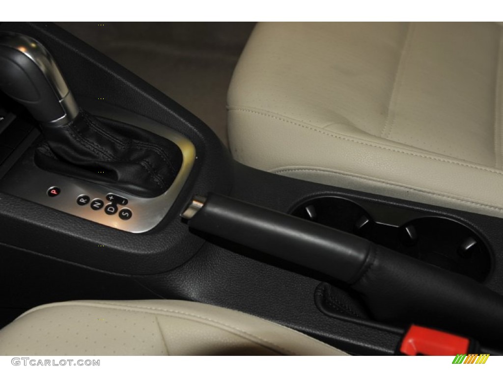 2011 Jetta SE Sedan - Reflex Silver Metallic / Titan Black photo #12