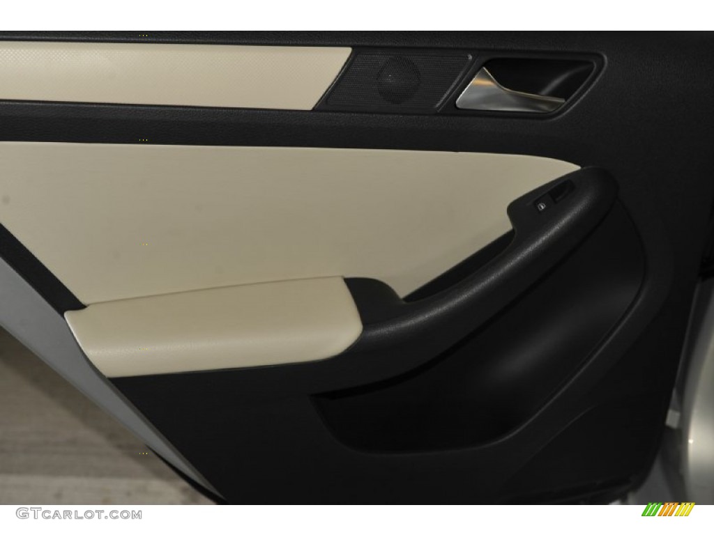 2011 Jetta SE Sedan - Reflex Silver Metallic / Titan Black photo #21