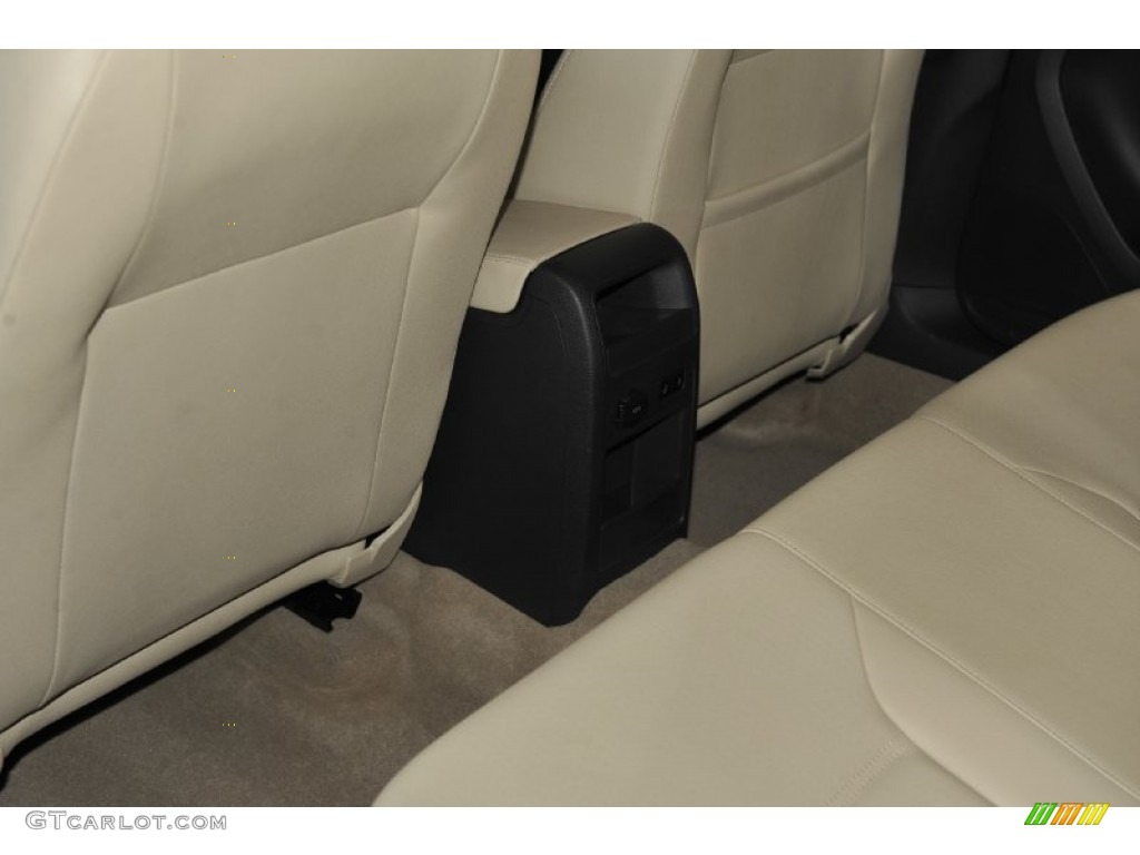 2011 Jetta SE Sedan - Reflex Silver Metallic / Titan Black photo #22