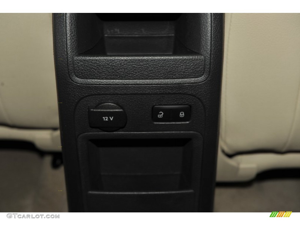 2011 Jetta SE Sedan - Reflex Silver Metallic / Titan Black photo #25
