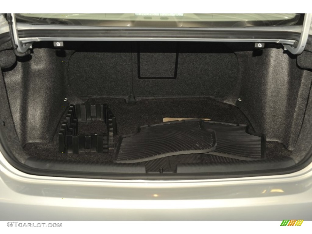2011 Jetta SE Sedan - Reflex Silver Metallic / Titan Black photo #28