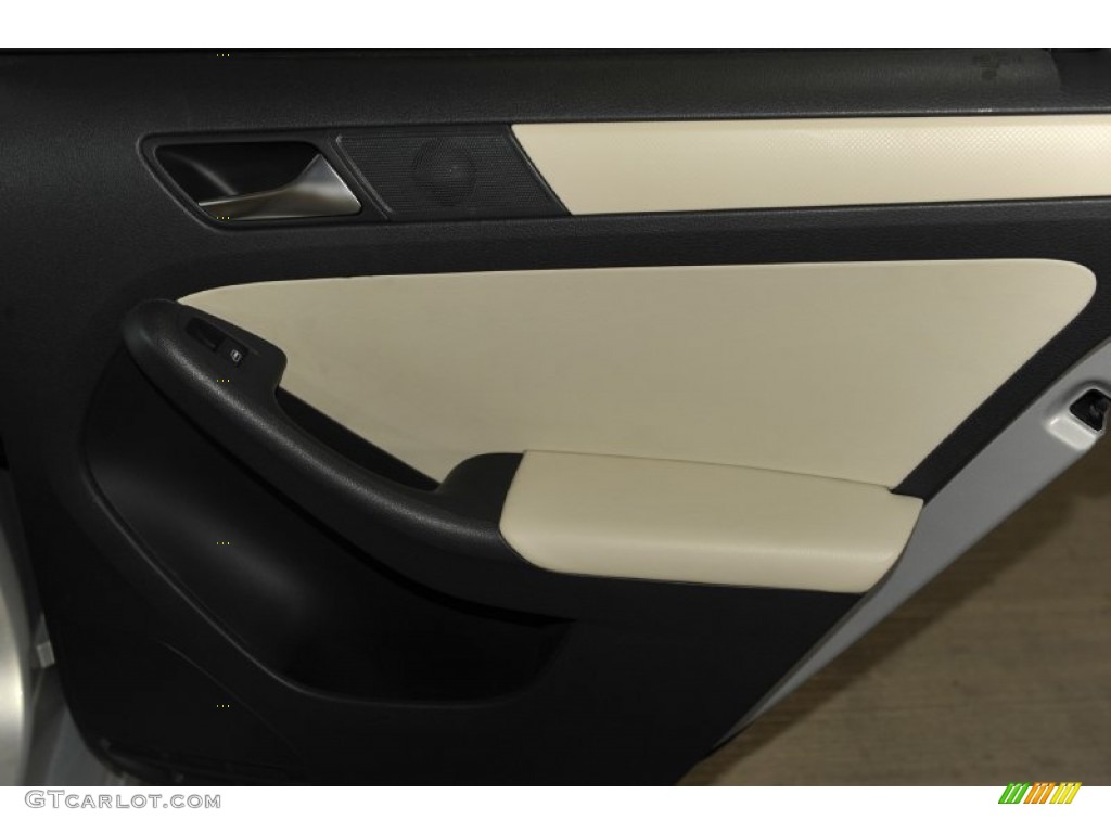 2011 Jetta SE Sedan - Reflex Silver Metallic / Titan Black photo #29