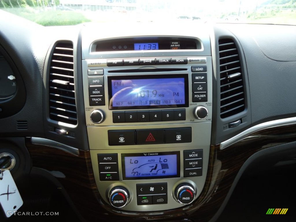 2011 Hyundai Santa Fe Limited Controls Photo #52968202