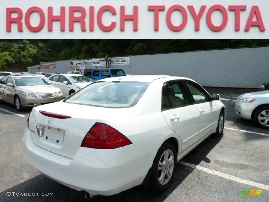 2006 Accord EX-L Sedan - Taffeta White / Ivory photo #4
