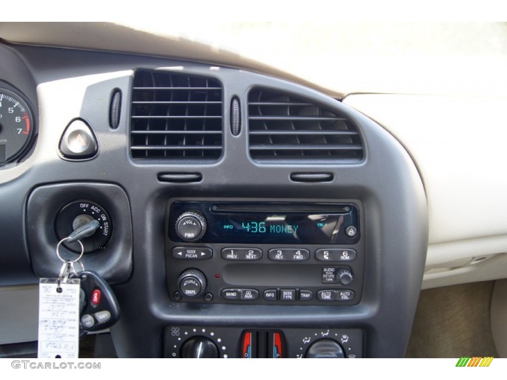2005 Monte Carlo LS - Sandstone Metallic / Neutral photo #24