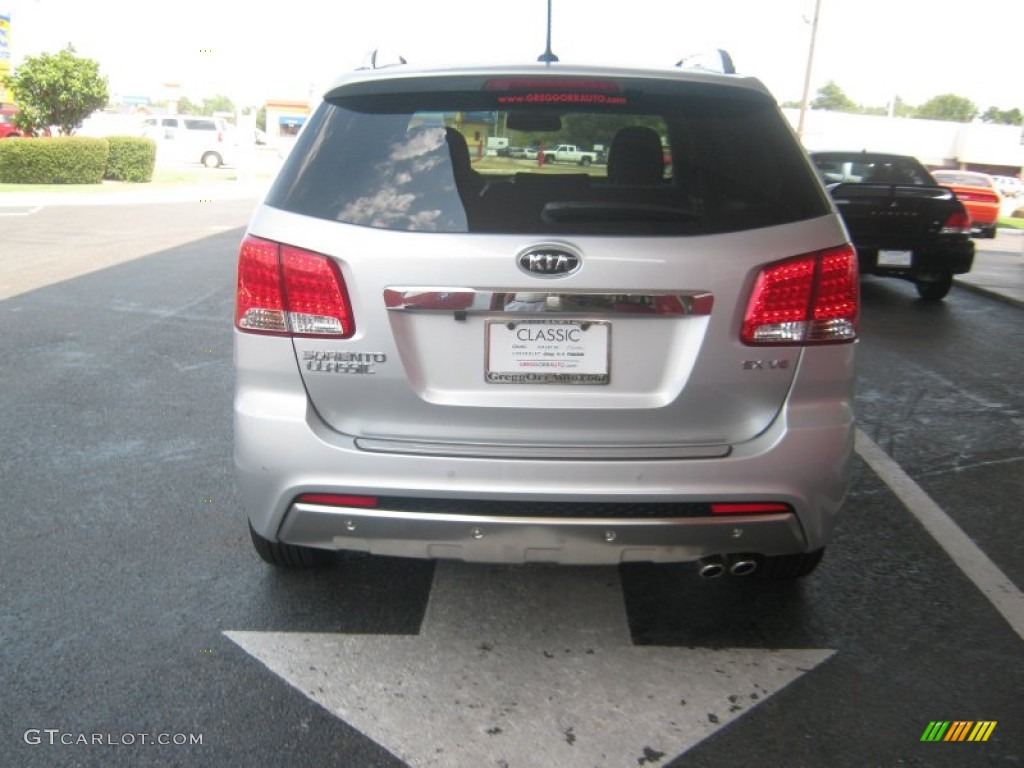 2012 Sorento SX V6 - Bright Silver / Black photo #4