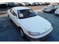 White - ES 300 Photo No. 5