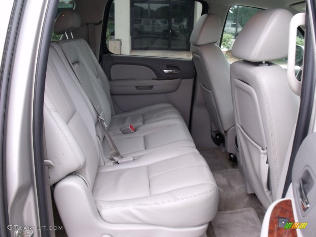 Light Titanium/Dark Titanium Interior 2007 Chevrolet Suburban 1500 LT Photo #52979530