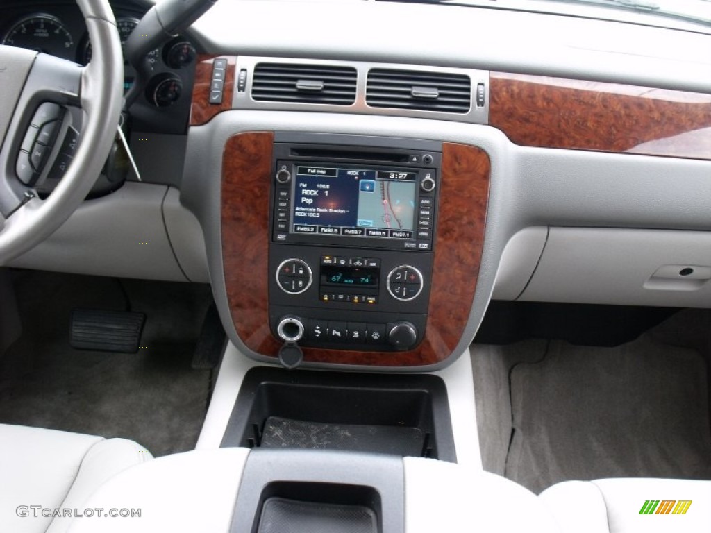2007 Chevrolet Suburban 1500 LT Navigation Photo #52979578