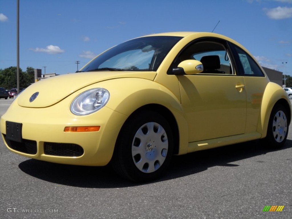2010 New Beetle 2.5 Coupe - Sunflower Yellow / Black photo #3