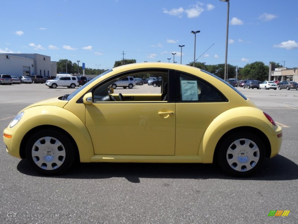 Sunflower Yellow 2010 Volkswagen New Beetle 2.5 Coupe Exterior Photo #52984609